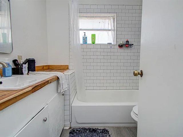 1710 W 11th Street, Freeport, TX 77541