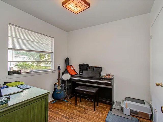 1710 W 11th Street, Freeport, TX 77541