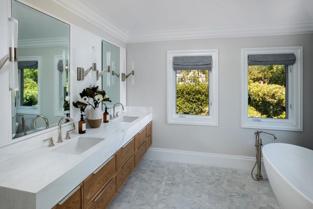 1385 Dana Avenue, Palo Alto, CA 94301