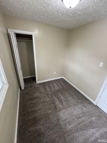 1206 W 15Th Street, Muncie, IN 47302