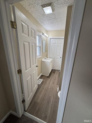 1206 W 15Th Street, Muncie, IN 47302