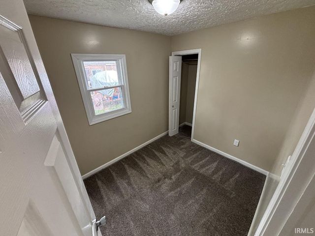 1206 W 15Th Street, Muncie, IN 47302