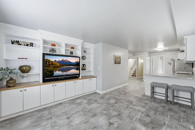 5169 W ROCK RIDGE LN, West Jordan, UT 84081