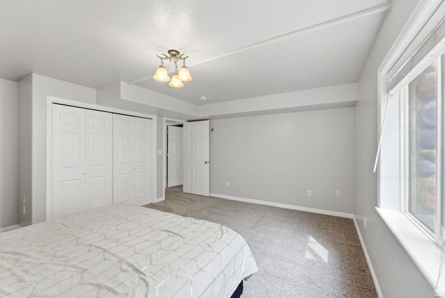 5169 W ROCK RIDGE LN, West Jordan, UT 84081