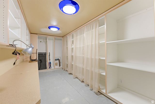 5169 W ROCK RIDGE LN, West Jordan, UT 84081