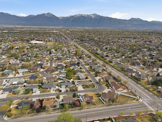 5169 W ROCK RIDGE LN, West Jordan, UT 84081