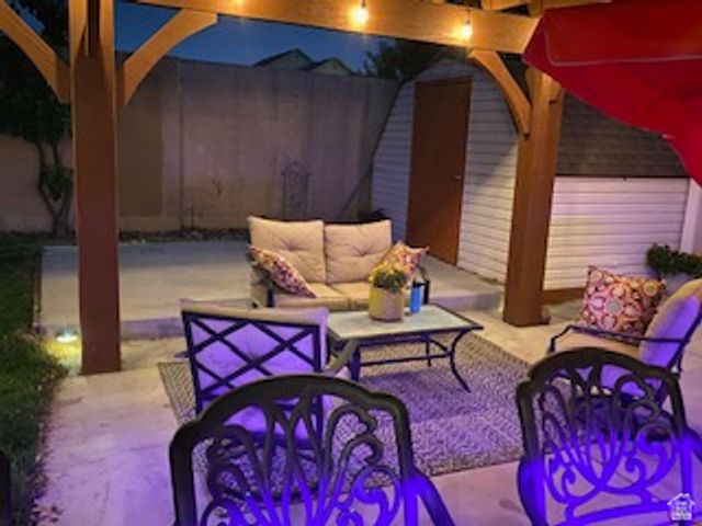 5169 W ROCK RIDGE LN, West Jordan, UT 84081