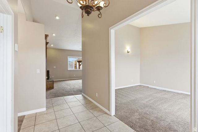 5169 W ROCK RIDGE LN, West Jordan, UT 84081