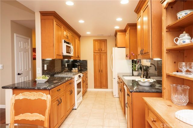 215 Camino San Clemente, San Clemente, CA 92672