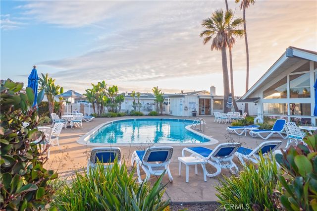 215 Camino San Clemente, San Clemente, CA 92672