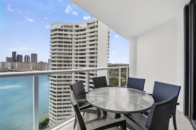 4000 Island Boulevard 2301, Aventura, FL 33160