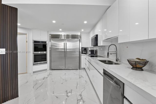 4000 Island Boulevard 2301, Aventura, FL 33160