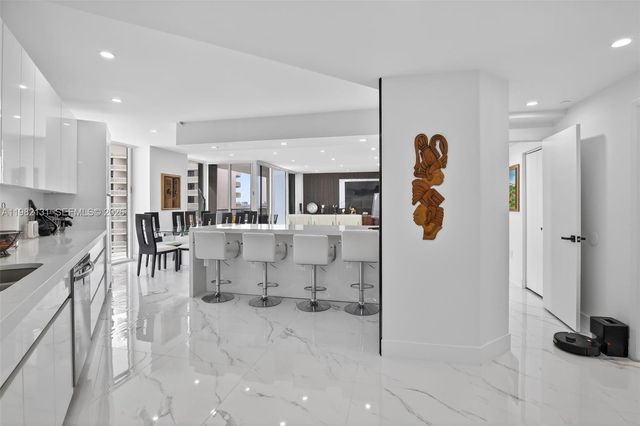 4000 Island Boulevard 2301, Aventura, FL 33160
