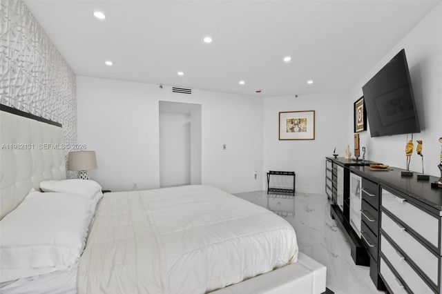 4000 Island Boulevard 2301, Aventura, FL 33160
