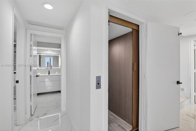 4000 Island Boulevard 2301, Aventura, FL 33160