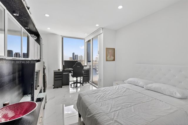4000 Island Boulevard 2301, Aventura, FL 33160