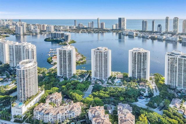 4000 Island Boulevard 2301, Aventura, FL 33160