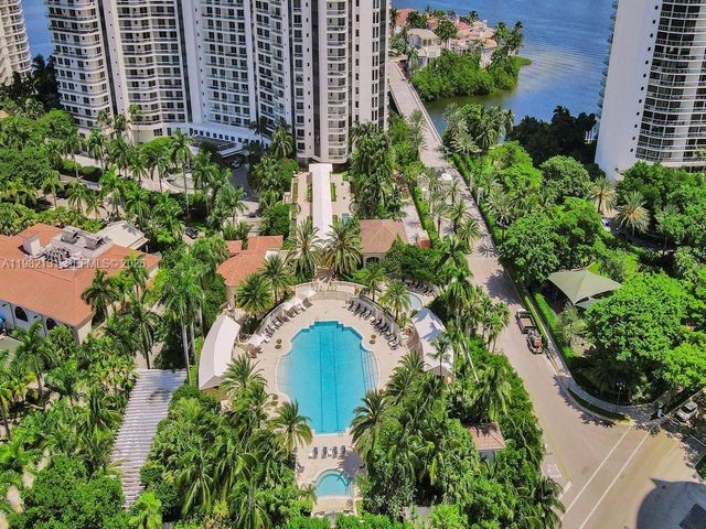4000 Island Boulevard 2301, Aventura, FL 33160