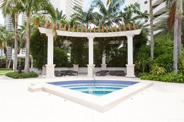4000 Island Boulevard 2301, Aventura, FL 33160