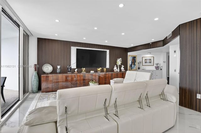 4000 Island Boulevard 2301, Aventura, FL 33160
