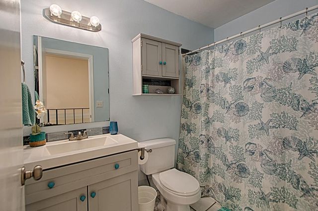 5489 Soquel Drive, Soquel, CA 95073