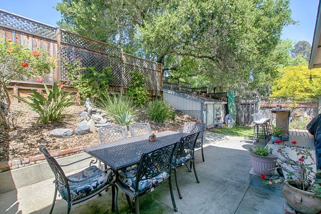 5489 Soquel Drive, Soquel, CA 95073