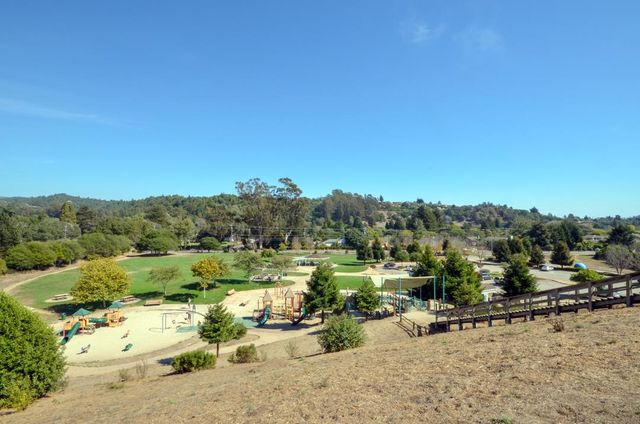 5489 Soquel Drive, Soquel, CA 95073