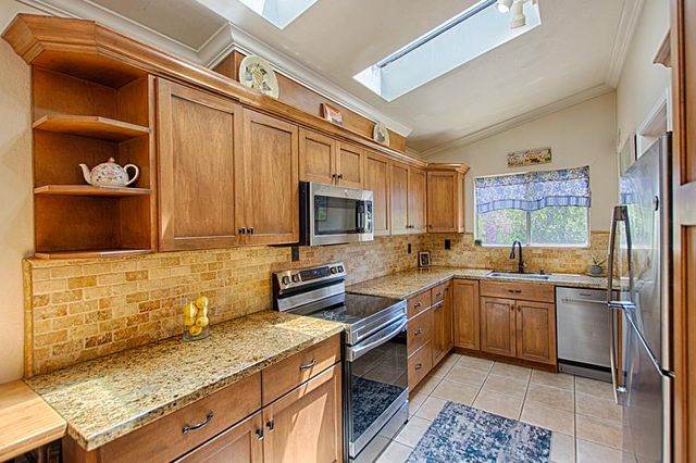 5489 Soquel Drive, Soquel, CA 95073