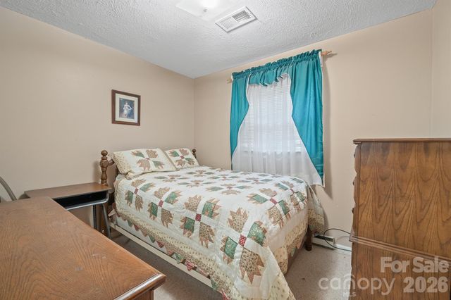1505 Kingston Drive, Kannapolis, NC 28083