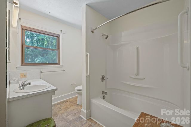1505 Kingston Drive, Kannapolis, NC 28083
