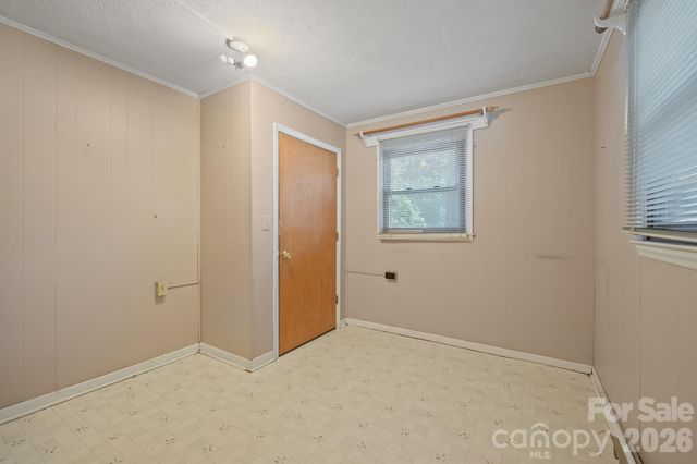 1505 Kingston Drive, Kannapolis, NC 28083