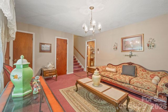 1505 Kingston Drive, Kannapolis, NC 28083