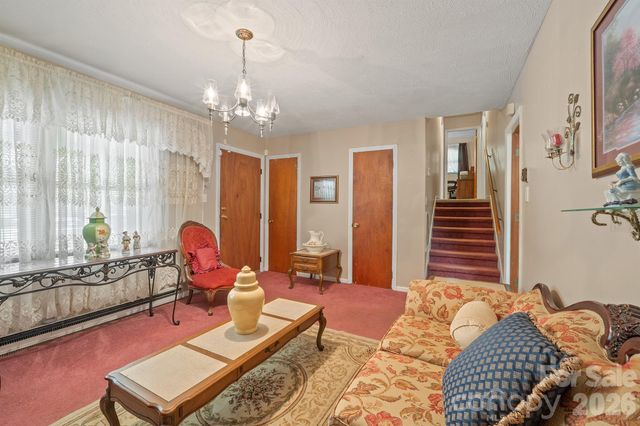 1505 Kingston Drive, Kannapolis, NC 28083
