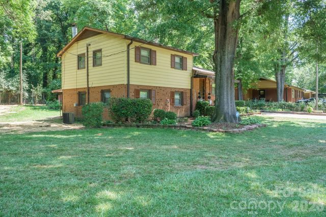 1505 Kingston Drive, Kannapolis, NC 28083