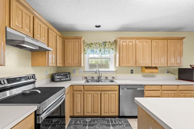 8001 Berkshire Drive, Fort Worth, TX 76137