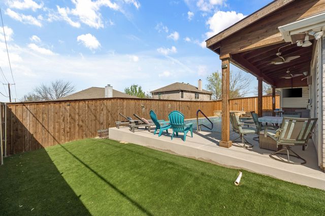 8001 Berkshire Drive, Fort Worth, TX 76137