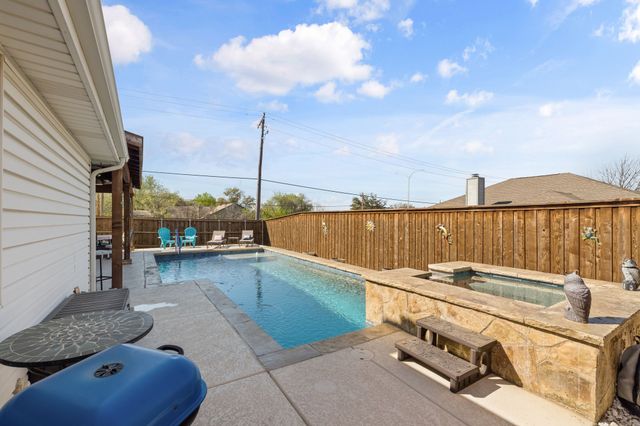 8001 Berkshire Drive, Fort Worth, TX 76137