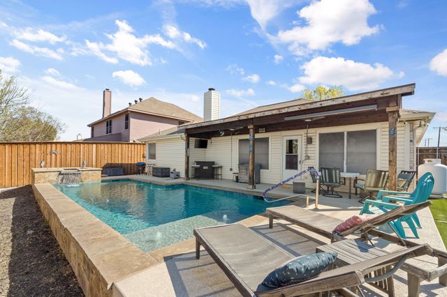 8001 Berkshire Drive, Fort Worth, TX 76137