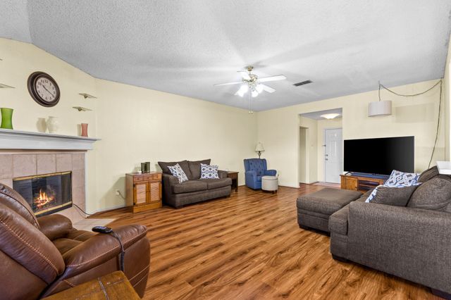 8001 Berkshire Drive, Fort Worth, TX 76137