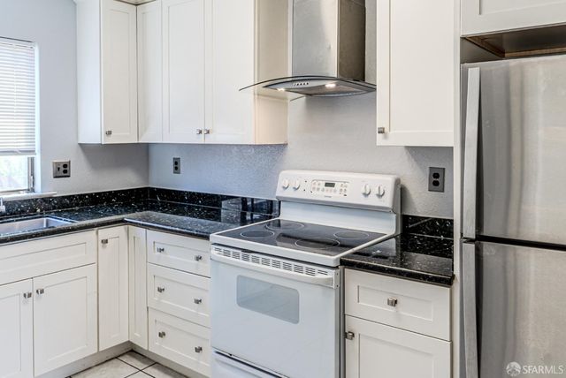 753 Burrows Street 14, San Francisco, CA 94134