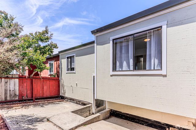 753 Burrows Street 14, San Francisco, CA 94134