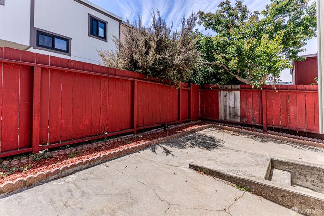 753 Burrows Street 14, San Francisco, CA 94134