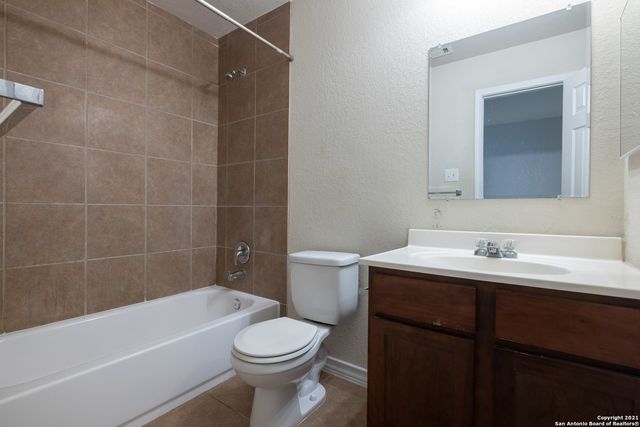 4936 FLIPPER DR, San Antonio, TX 78238