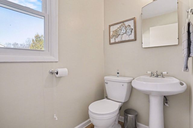 230 W Byron Road, Norton Shores, MI 49441