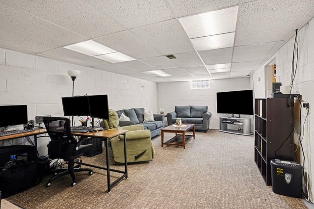 230 W Byron Road, Norton Shores, MI 49441