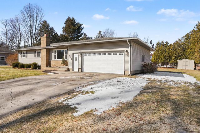 230 W Byron Road, Norton Shores, MI 49441