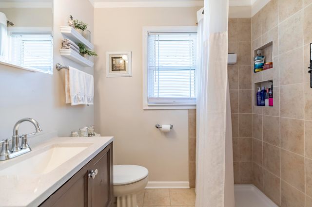 7445 Woodmar Avenue, Hammond, IN 46323