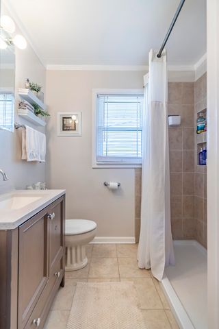 7445 Woodmar Avenue, Hammond, IN 46323