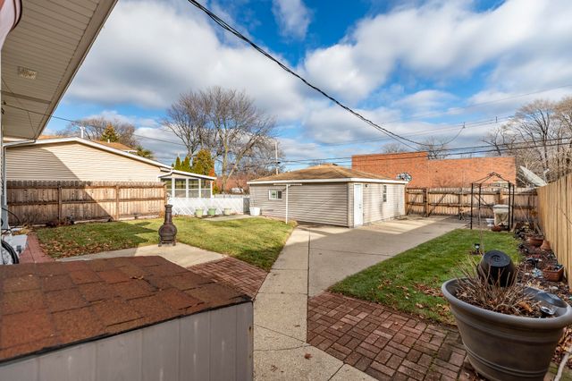 7445 Woodmar Avenue, Hammond, IN 46323