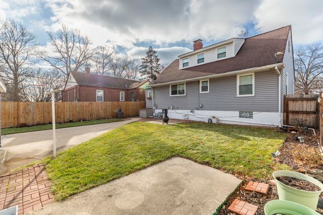 7445 Woodmar Avenue, Hammond, IN 46323